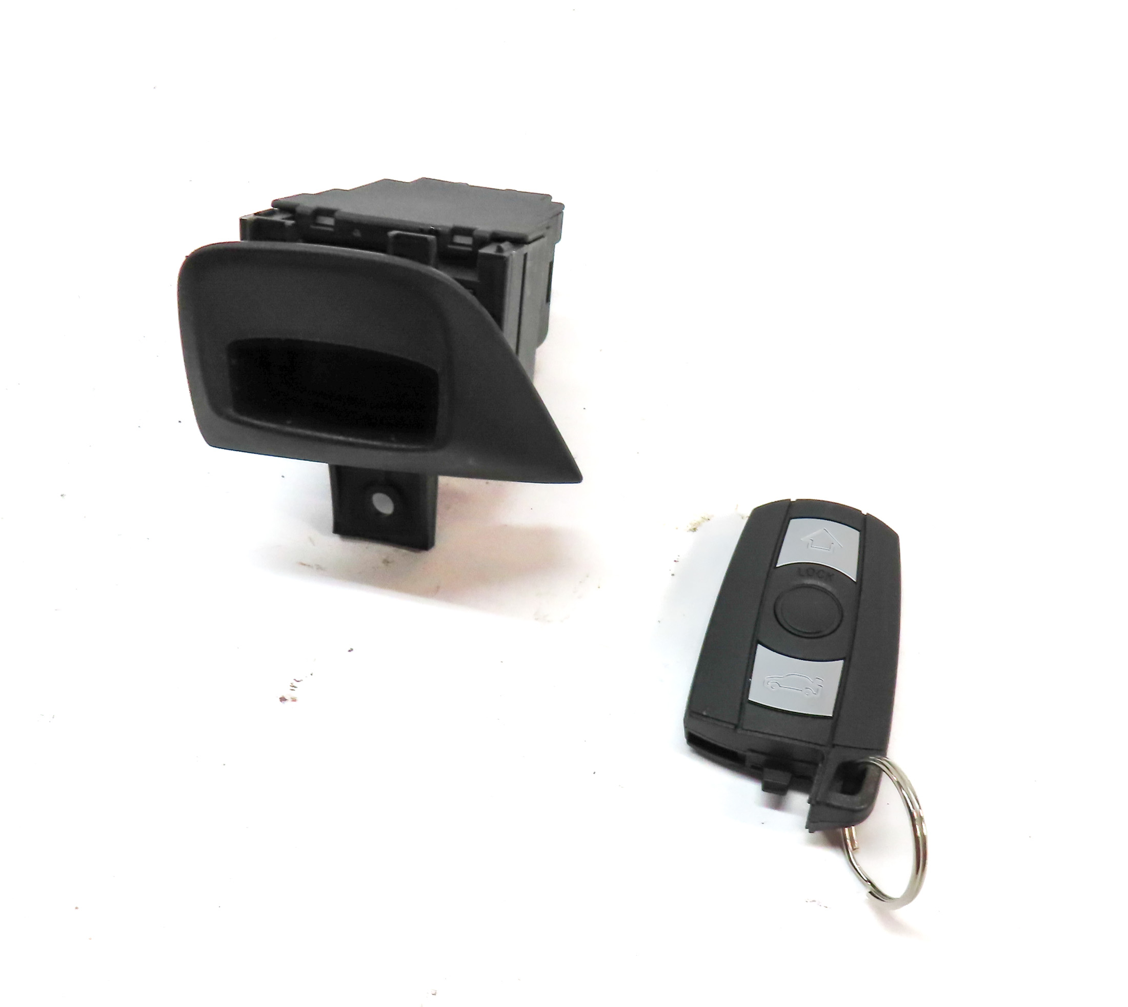 2013 BMW X1 (E84) IGNITION KEY FOB SLOT w/ KEY FOB SET/ 2 — exact item pictured